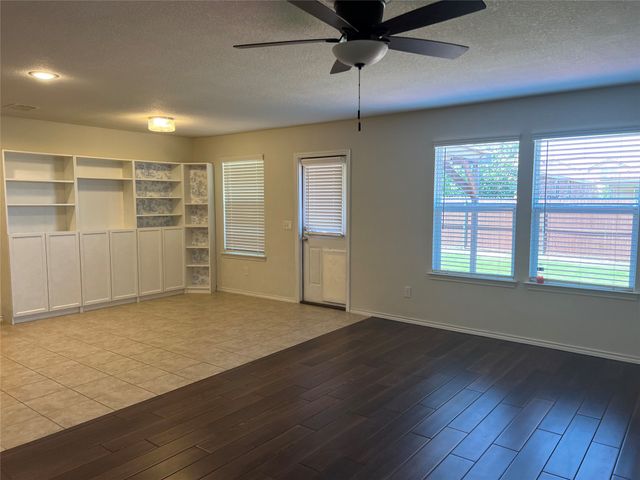 6024 Misty Breeze Drive, Fort Worth, TX 76179