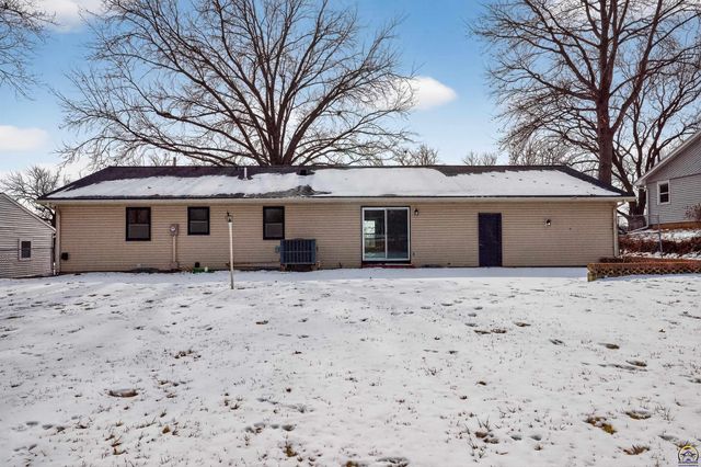 2538 SE 37th ST, Topeka, KS 66605