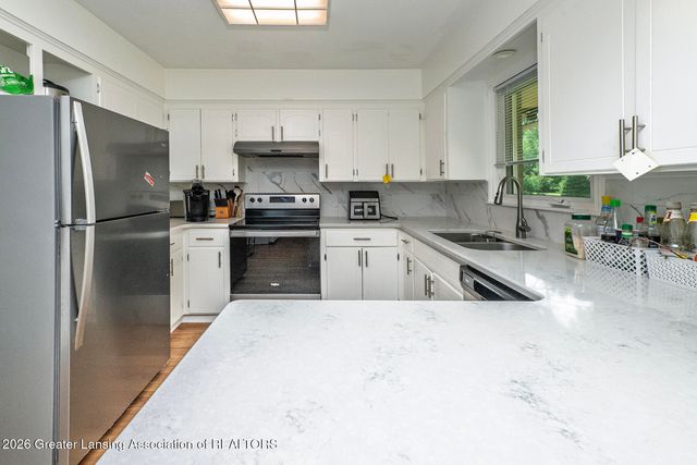 5195 E Brookfield Drive, East Lansing, MI 48823