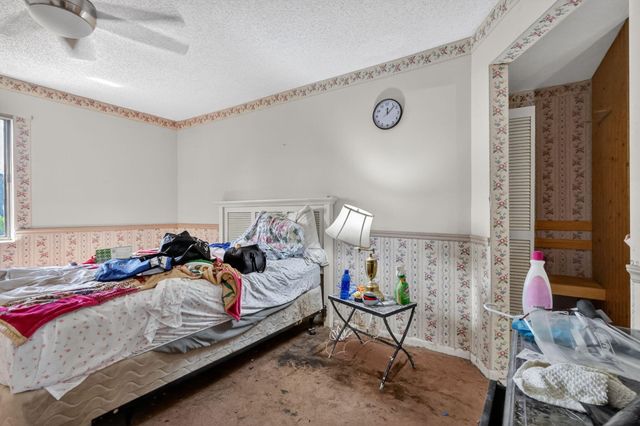 2641 W Gately Dr W W 906, West Palm Beach, FL 33415