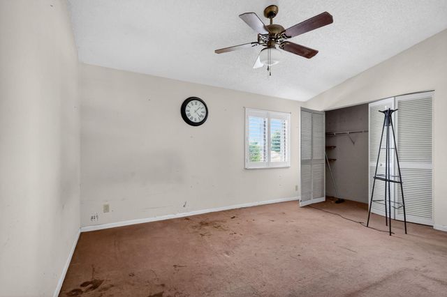 2641 W Gately Dr W W 906, West Palm Beach, FL 33415