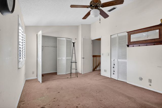 2641 W Gately Dr W W 906, West Palm Beach, FL 33415