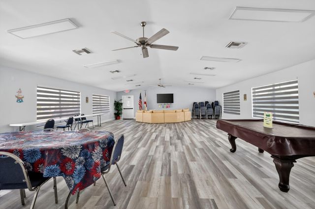 2641 W Gately Dr W W 906, West Palm Beach, FL 33415