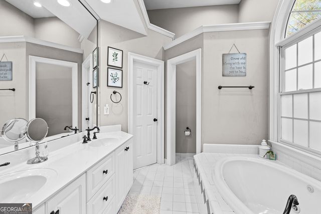 187 Shoreline Circle, Newnan, GA 30263