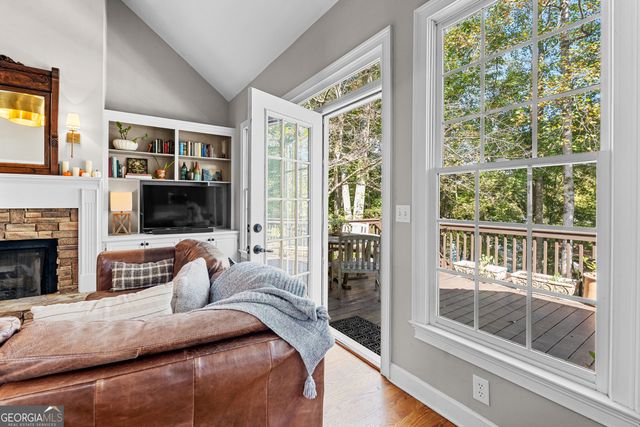 187 Shoreline Circle, Newnan, GA 30263