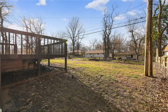 11104 BRISTOL Terrace, Kansas City, MO 64134