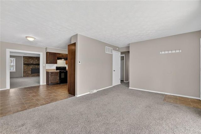 11104 BRISTOL Terrace, Kansas City, MO 64134