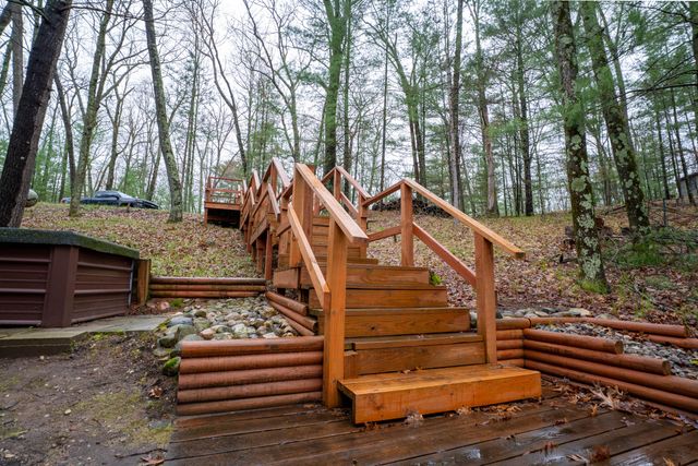 9572 S Oxeye Avenue, Baldwin, MI 49304