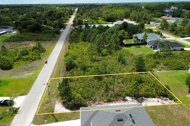 2602 26th ST W, Lehigh Acres, FL 33971