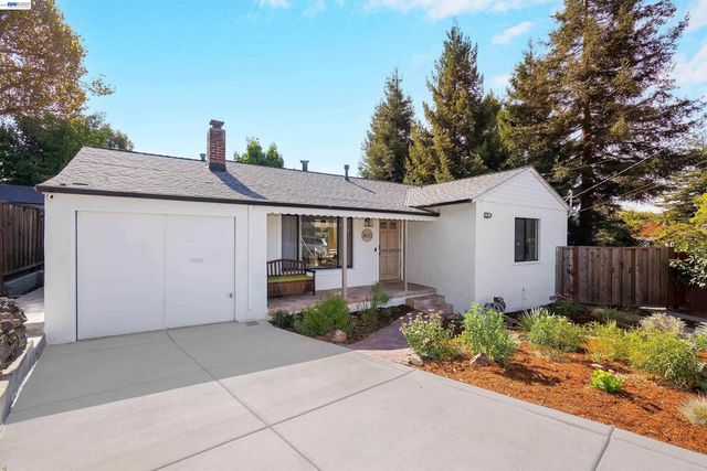 16133 Berkshire Dr, Castro Valley, CA 94578