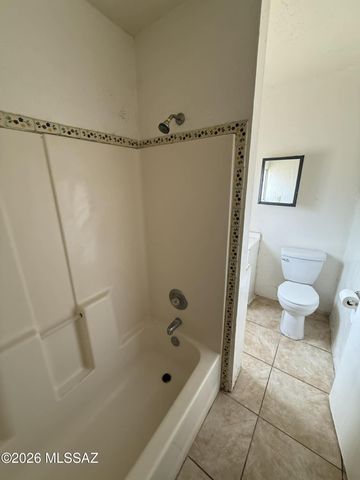 204 E Palmdale Street, Tucson, AZ 85714