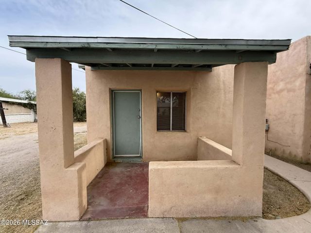 204 E Palmdale Street, Tucson, AZ 85714