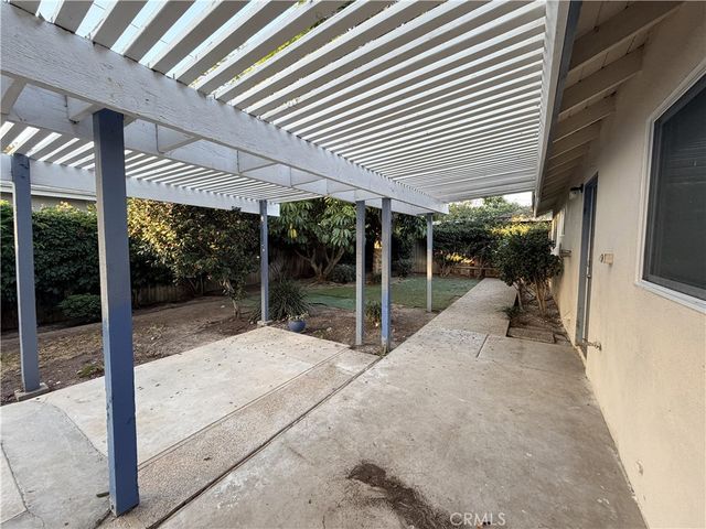 701 E 21st Street, Santa Ana, CA 92706