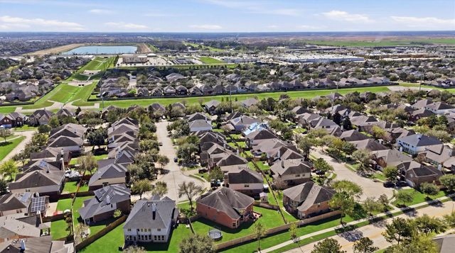 6102 Lakenshire Falls Lane, Katy, TX 77494