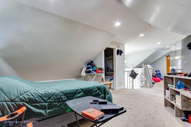 5505 W Thomas Street, Chicago, IL 60651