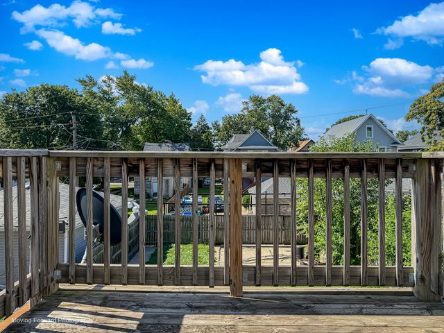 5505 W Thomas Street, Chicago, IL 60651