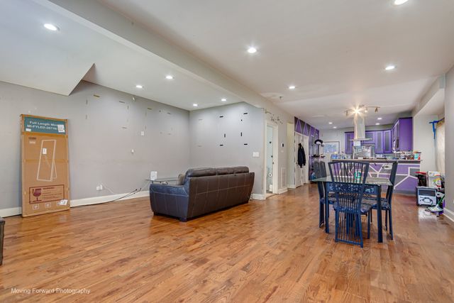 5505 W Thomas Street, Chicago, IL 60651