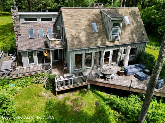 280 Elk Point Road, Livingston Manor, NY 12758