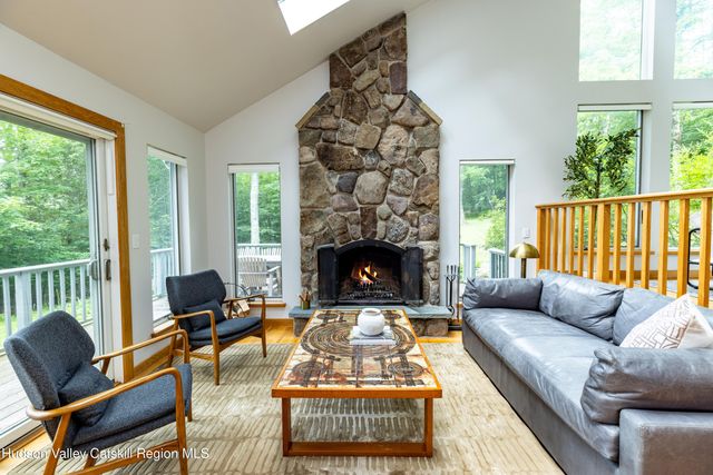 280 Elk Point Road, Livingston Manor, NY 12758
