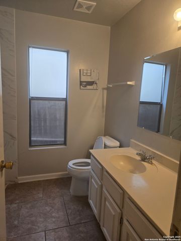 10034 Palomino Cyn, Converse, TX 78109