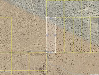 18500 E Avenue N, Lancaster, CA 93535