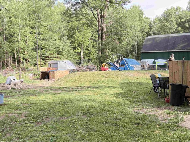 2685 S Whitney Beach Road, Beaverton, MI 48612