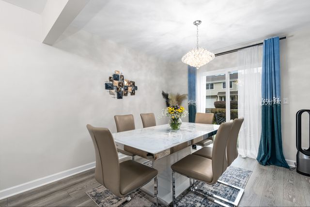 1965 Town Drive, Naperville, IL 60565