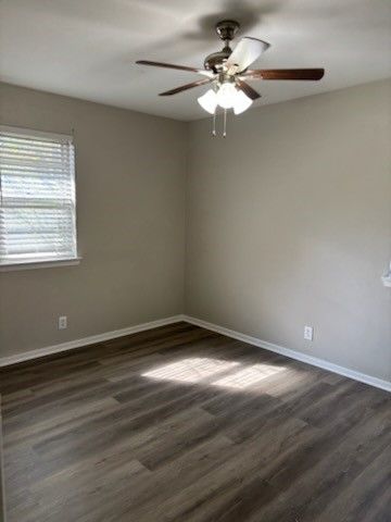 233 Taylor Street, Burleson, TX 76028