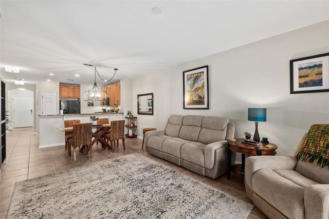 100 CANOPY WALK LANE 124, Palm Coast, FL 32137