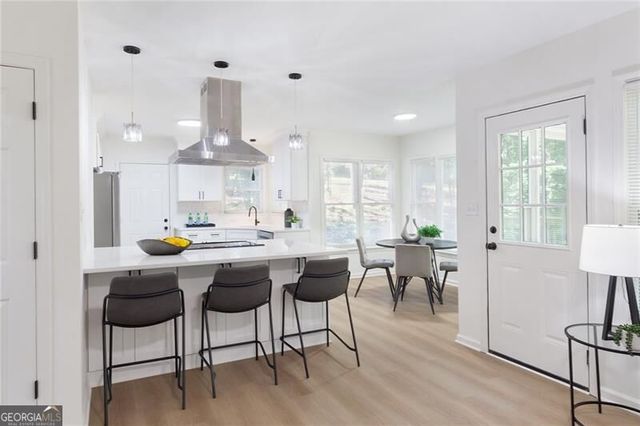 655 Springharbor Drive, Woodstock, GA 30188