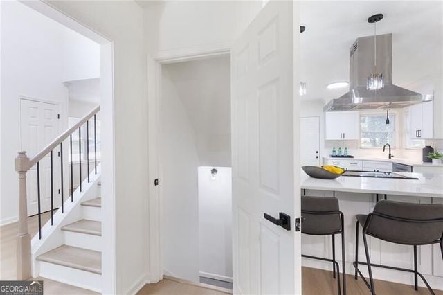 655 Springharbor Drive, Woodstock, GA 30188