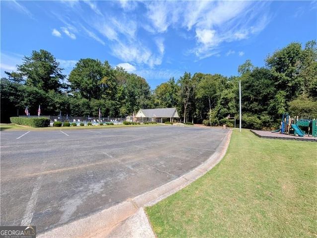 655 Springharbor Drive, Woodstock, GA 30188