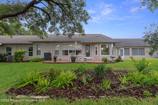 2218 Dove Hollow Drive, Spring Hill, FL 34606