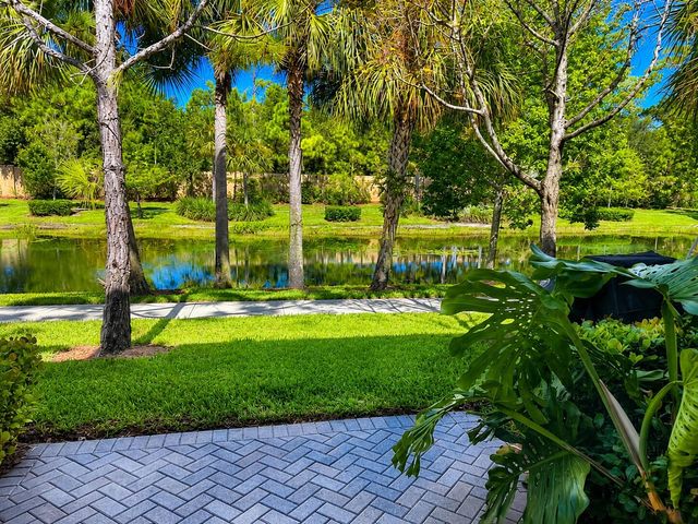 5903 MONTERRA CLUB Drive 5903, Lake Worth, FL 33463