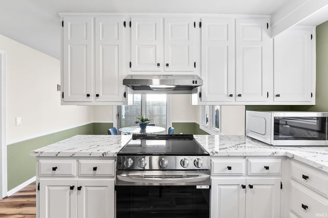 6025 Fitchburg Place, Fort Wayne, IN 46815