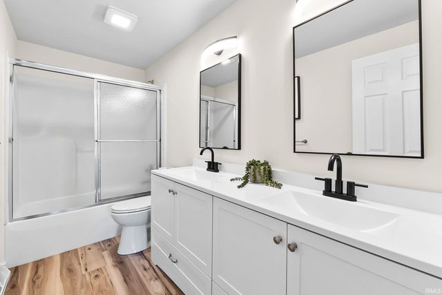 6025 Fitchburg Place, Fort Wayne, IN 46815