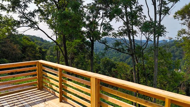 1480 Gravel Hill Rd, Bethpage, TN 37022