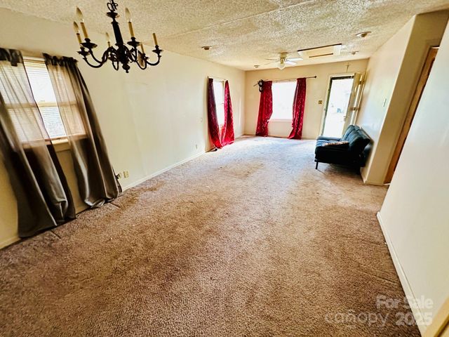 2121 Middale Street, Kannapolis, NC 28083