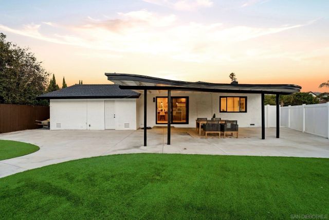 6196 Primrose, La Mesa, CA 91942