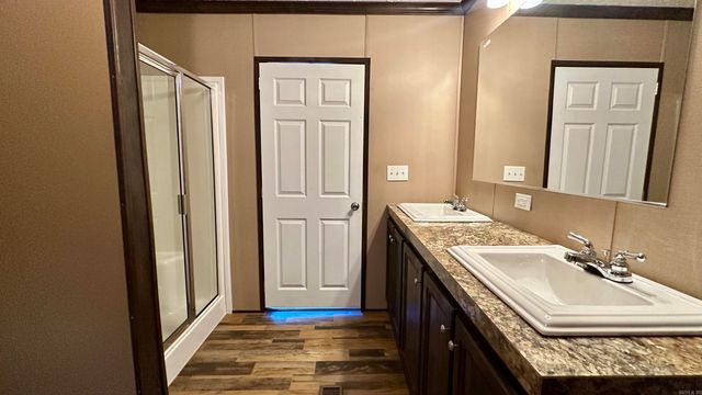 211 perla Road, Malvern, AR 72104