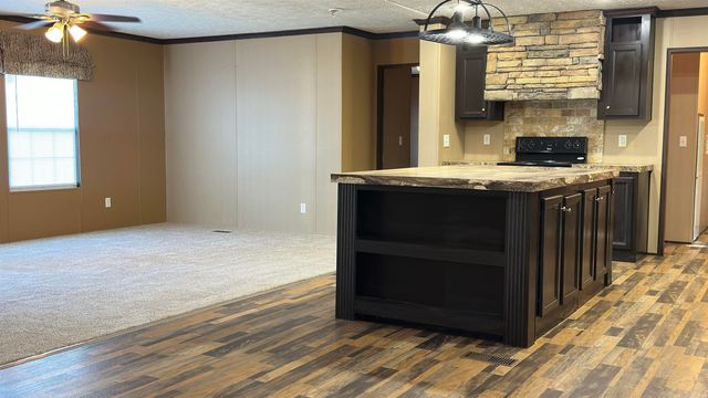 211 perla Road, Malvern, AR 72104