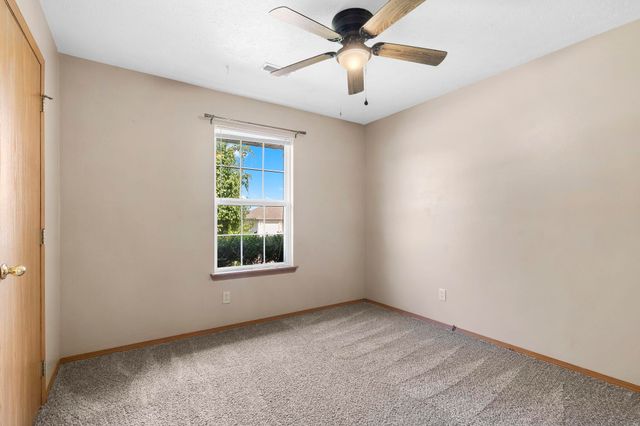 406 W Cline Street, Aurora, MO 65605