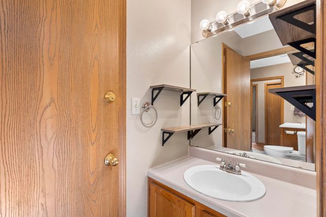 406 W Cline Street, Aurora, MO 65605