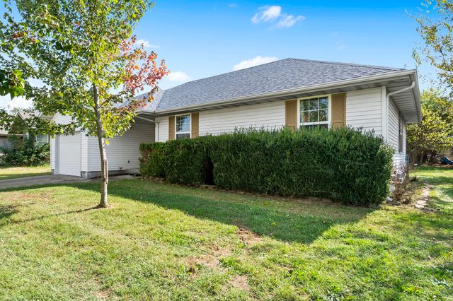 406 W Cline Street, Aurora, MO 65605