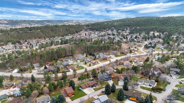 4823 COPPERHILL DR, Rapid City, SD 57702