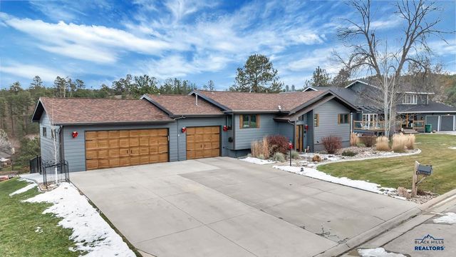 4823 COPPERHILL DR, Rapid City, SD 57702