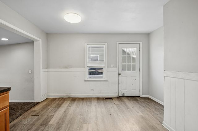 711 N Columbine Avenue, Lombard, IL 60148