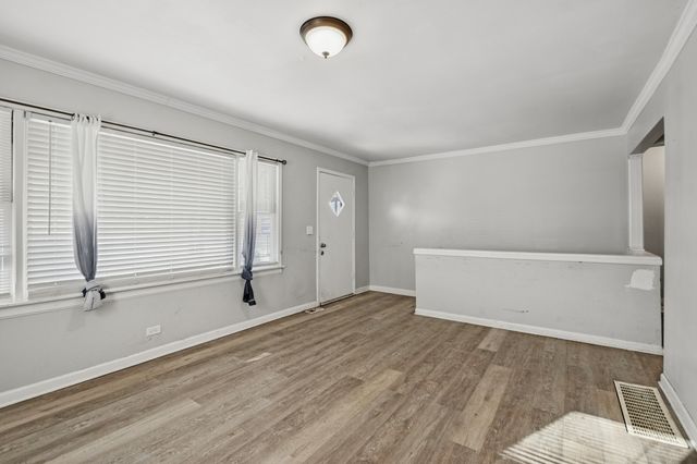 711 N Columbine Avenue, Lombard, IL 60148