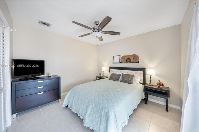 10020 SW 83rd St, Miami, FL 33173