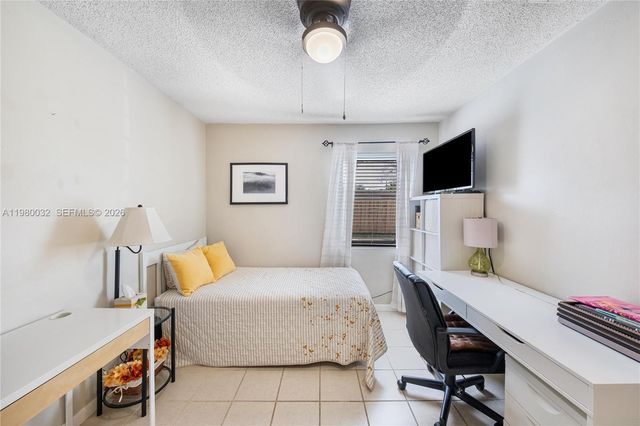 10020 SW 83rd St, Miami, FL 33173